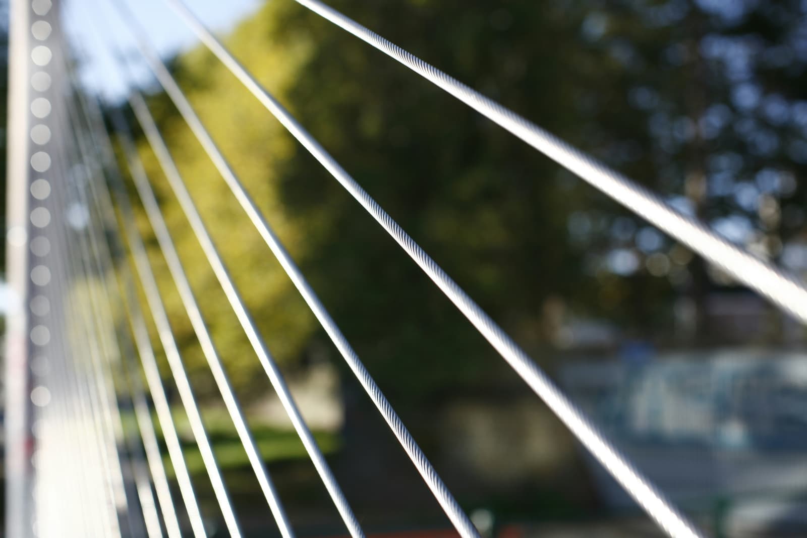 Detal wykonania, wykonczenia i spasowania elementow stalowych.